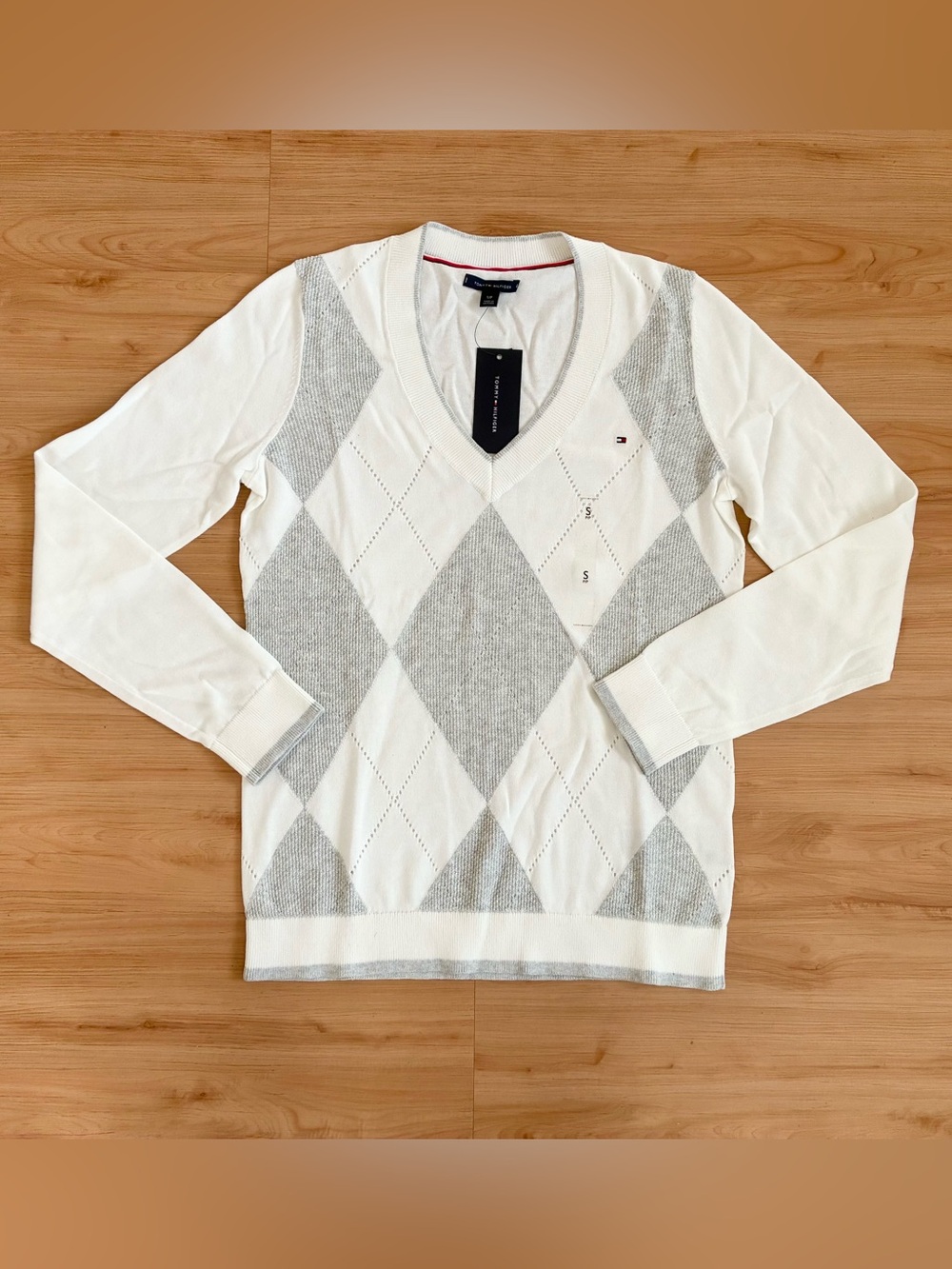 Tommy Hilfiger White & Light Gray Argyle V-Neck Sweater S